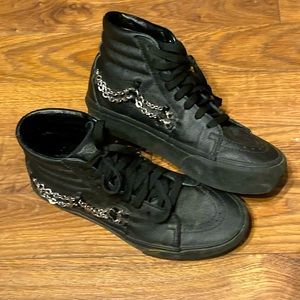 VANS black leather w chains